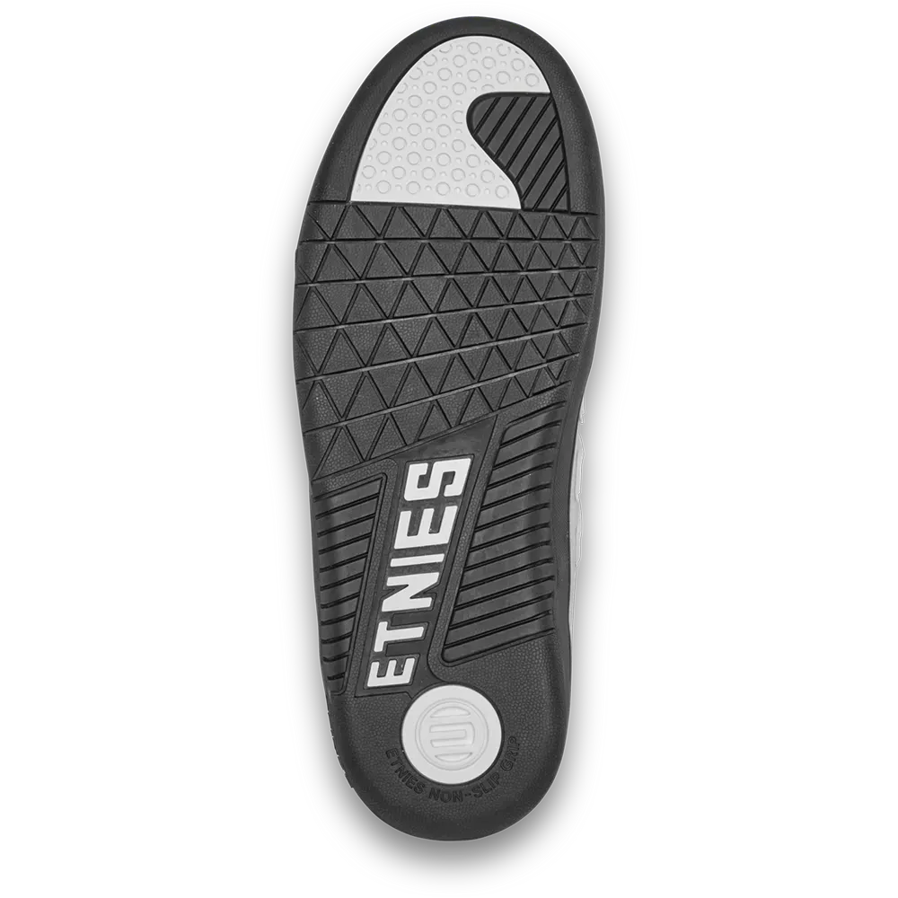 Etnies Locut