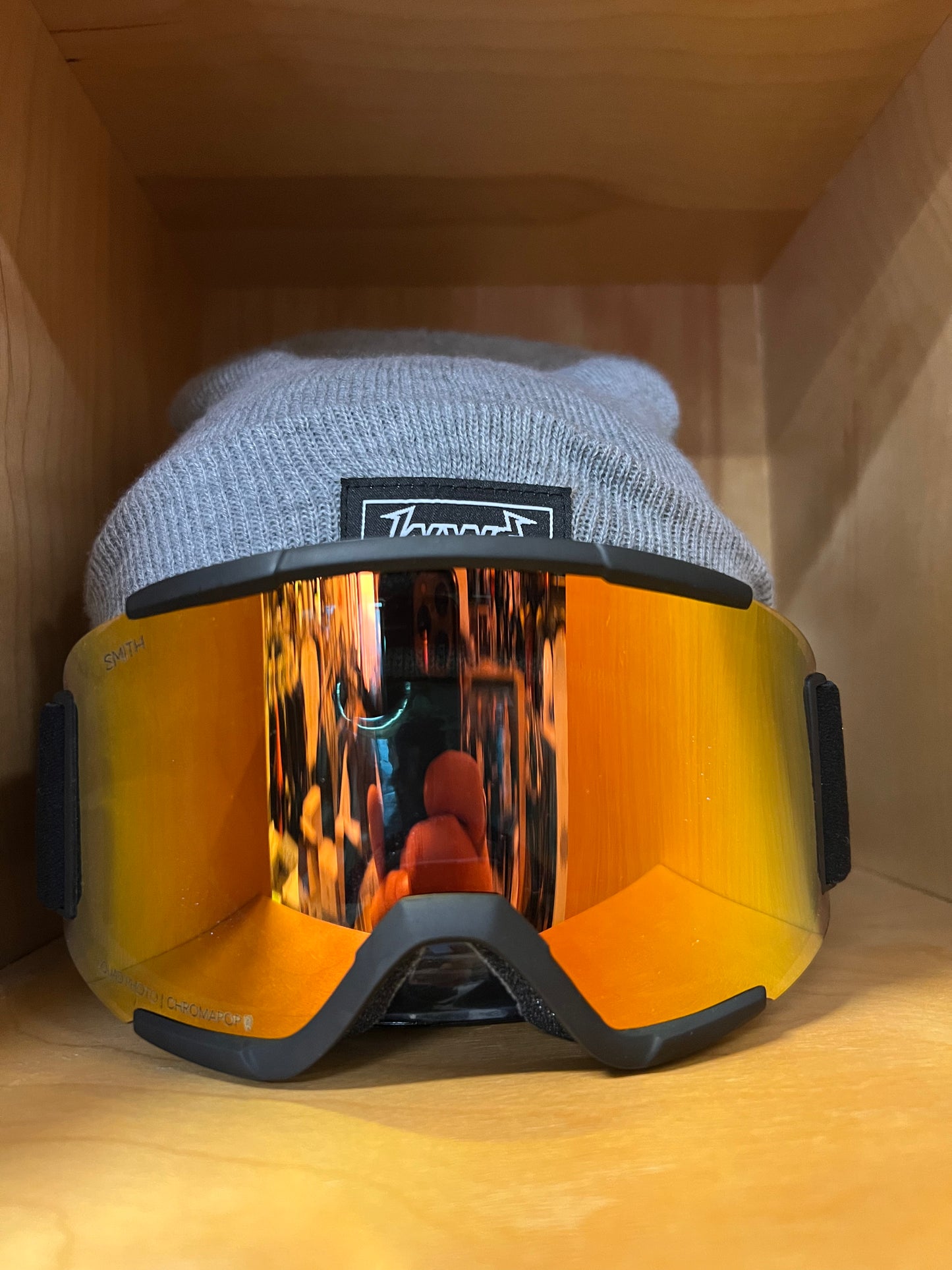 Smith Squad - Black + ChromaPop™ Pro Photochromic Red Mirror