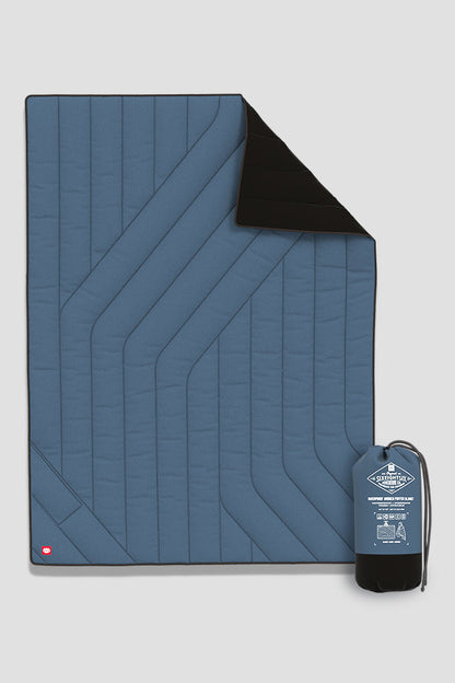 686 Waterproof Hooded Puffer Blanket